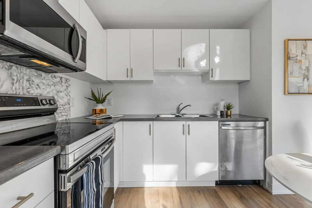 Apartament Brand New And Stylish 2Br Suite With Sofa Bed, Located 7 Mins From Niagara Falls And Can Sleep 6 Guests Kanada
